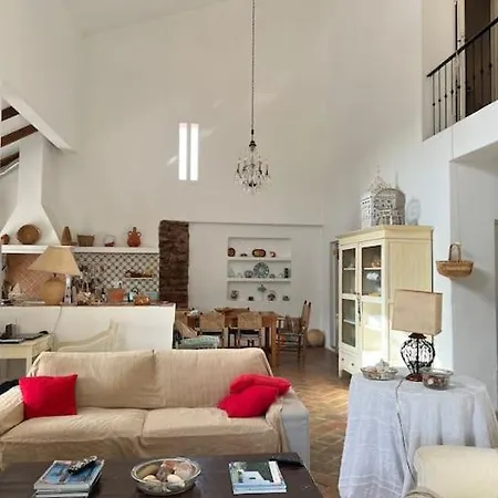 Feriehus Charming In Silves *